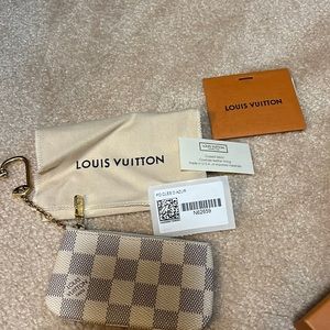 Damier azur key wallet